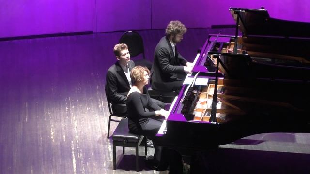 Лютославский. Вариации на тему Паганини, исп. Полина ОСЕТИНСКАЯ и Лукас ГЕНЮШАС) смотреть онлайн