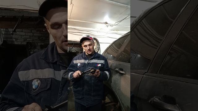 Устранение скрипа в ходовой части bmw х5е53,изготовление опоры пружины. смотреть онлайн