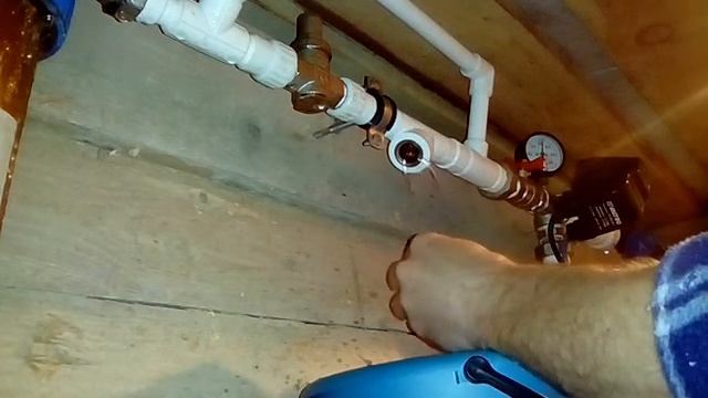 Слабый напор воды в частном доме. смотреть онлайн