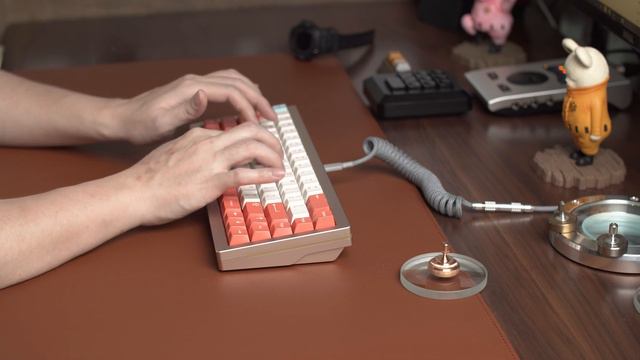 Sound Check - Constellation w/ Snow White Switch (Typing Test) смотреть онлайн