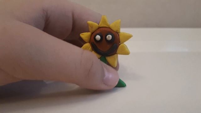 Самоделки из пластилина Растения против Зомби 2 (начальные растения) смотреть онлайн