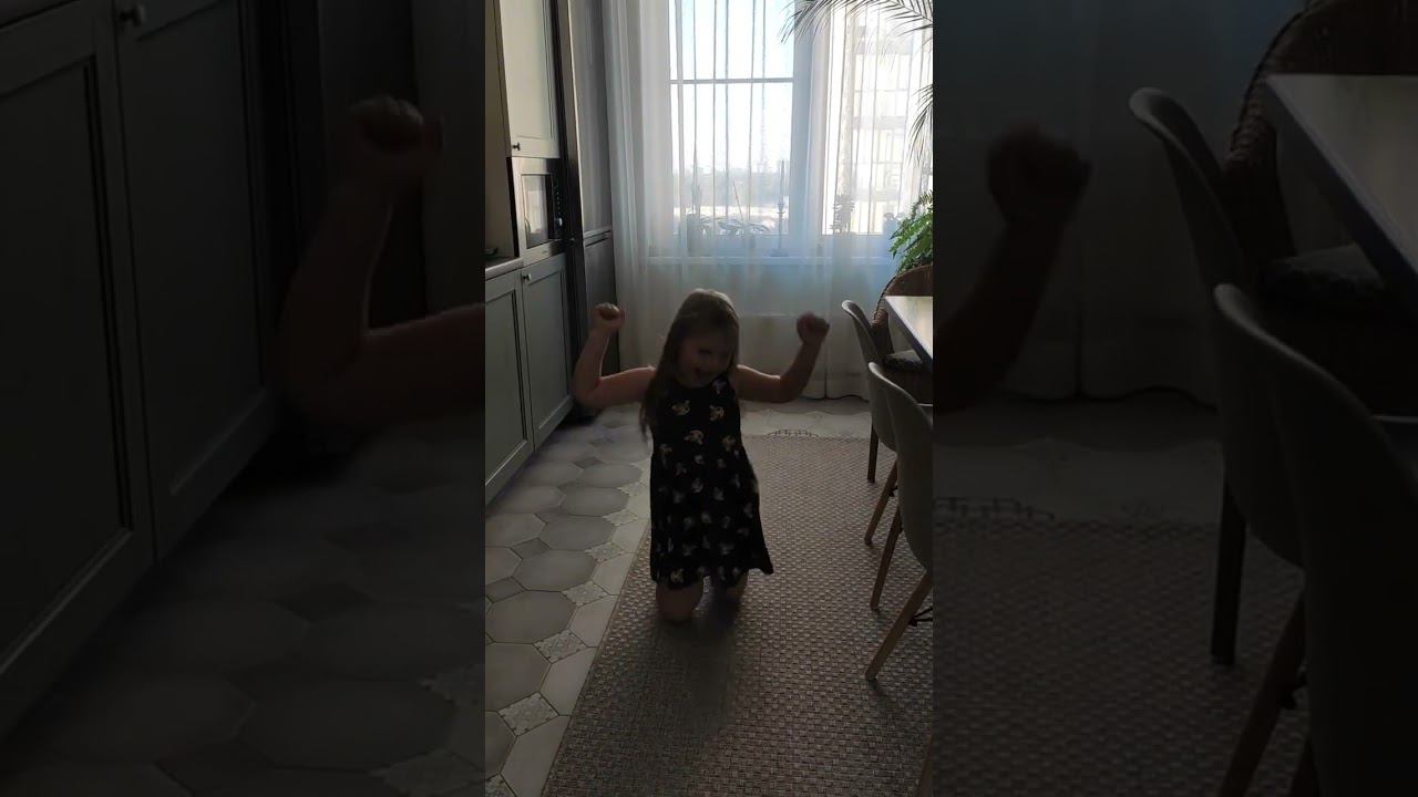 весёлый таракан смотреть онлайн