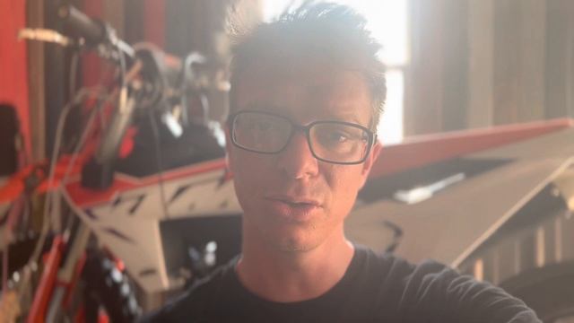 Is it better? 2023 KTM 450SX-F on the dyno! смотреть онлайн