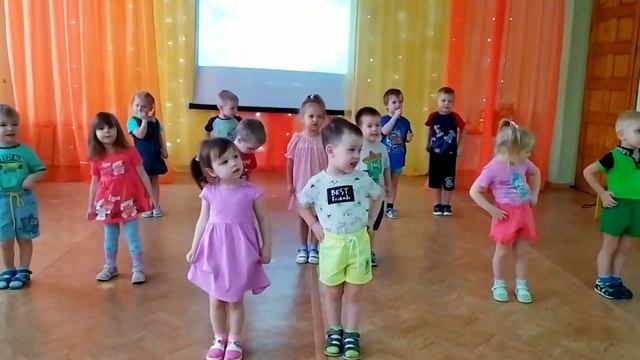 "Маму я свою люблю", младшая группа TalantOnline.ru смотреть онлайн