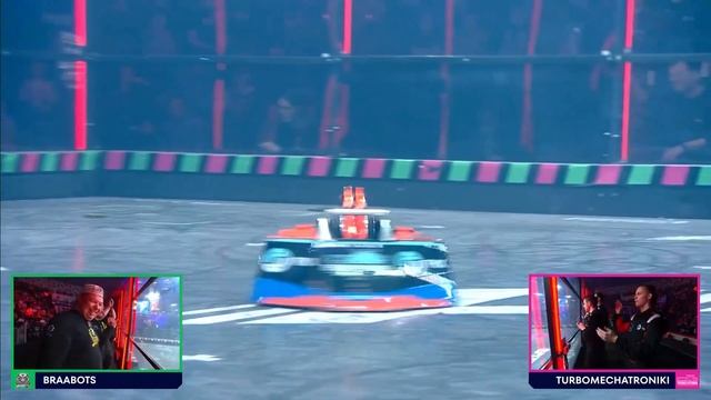 Зрелищные танцы роботов на Играх Будущего | Битва роботов смотреть онлайн