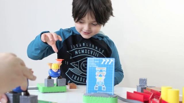 Build or Boom Game Unboxing and Playthru смотреть онлайн