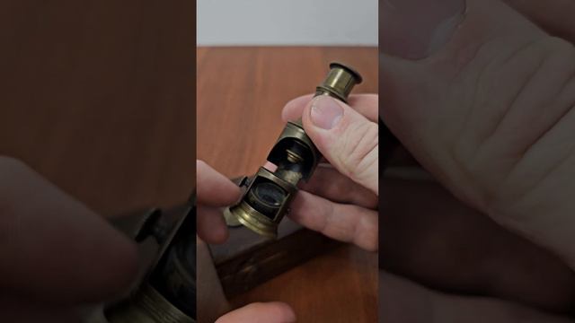 Уникальная вещь в коробочке . смотреть онлайн