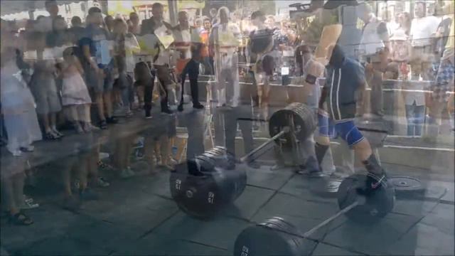 Показательное выступление штангистов на открытие ЖК "Панорама" смотреть онлайн