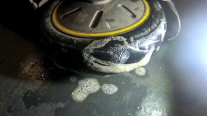 Что Делать, Если Спускает Покрышка на Ninebot Max?