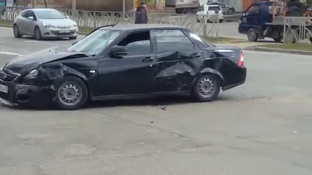 Приора и семерка столкнулись смотреть онлайн