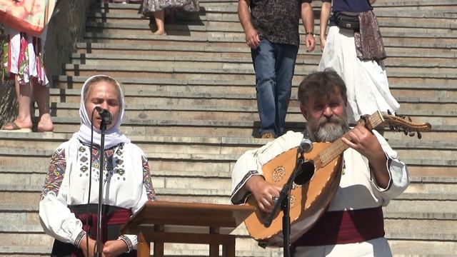 Василий Жданкин с дочерью Анастасией, песня 3, о св. великомуч. Варваре, 28.08.2017 смотреть онлайн