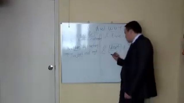 English lesson 1. To be. Present Simple. смотреть онлайн