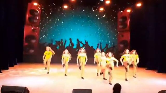 Хореографический коллектив "FRESH" , "Прыгай" смотреть онлайн