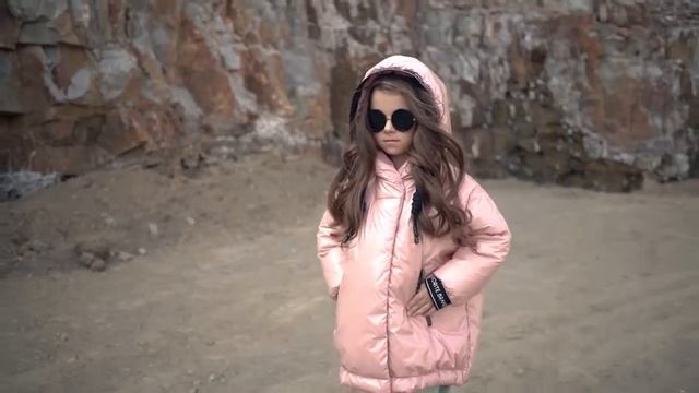 Куртка лаковая GNK С 710 пудра смотреть онлайн