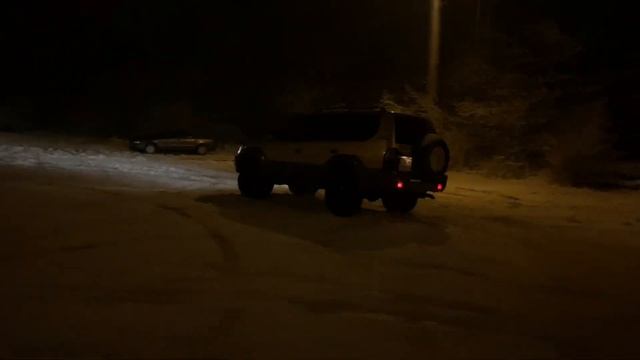 Land Cruiser Prado 95 vs Suzuki Samurai Drift Battle смотреть онлайн