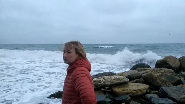 Зимнее море в Анапе смотреть онлайн