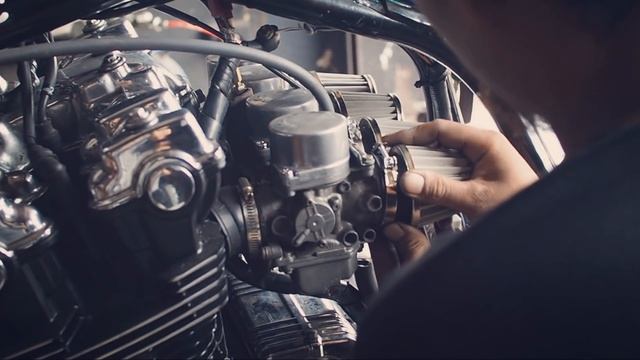 Honda CB750 Brat style смотреть онлайн