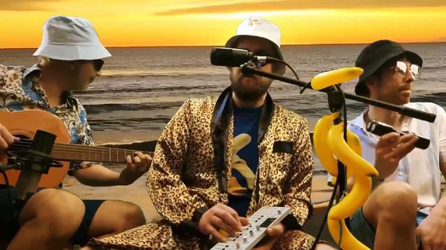 La banane de la nouvelle année - Histoire Merveilleuse ( Les Charlots ) смотреть онлайн