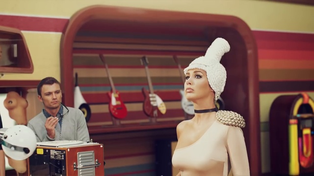 A`Studio — Fashion Girl