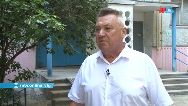 На юге Волгограда решили проблему с установкой пандуса в доме смотреть онлайн