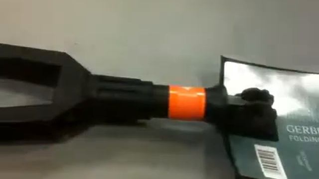 Gerber Folding Spade смотреть онлайн