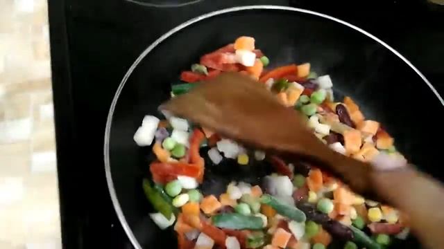 Макароны с овощами (покупной смесью). Рецепты на каждый день. Постный стол. смотреть онлайн