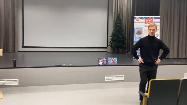 Поиск методов и тем для расширения умений в школьных стенах, Яков Хорев смотреть онлайн