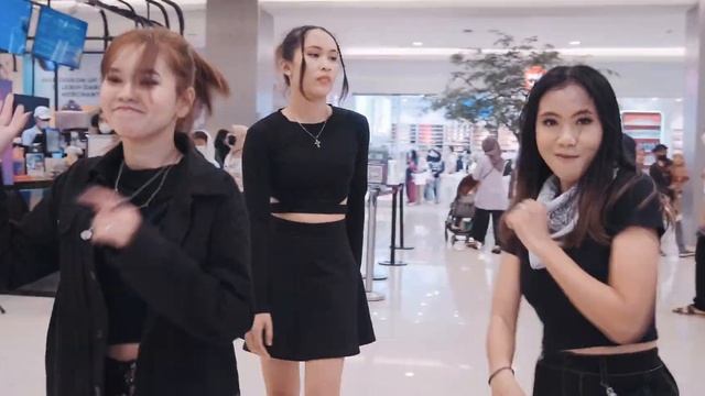 [K-POP IN PUBLIC] BLACKPINK(블랙핑크) - ‘Shut Down’ Dance Cover by Queenses from Indonesia смотреть онлайн