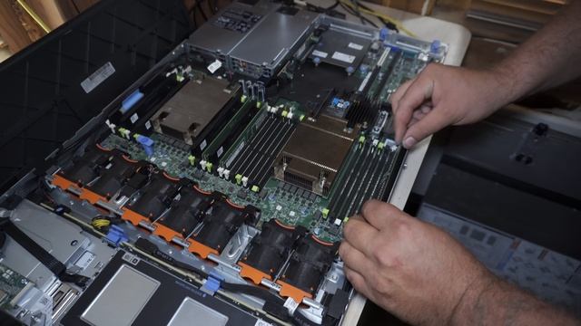 Серверные движения / dell r630 / Процессоры и оперативная память / Как всегда не все гладко (часть8) смотреть онлайн