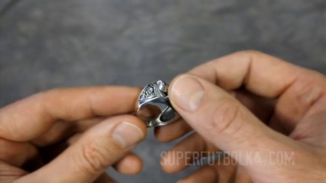 Мужское серебряное кольцо Кастет смотреть онлайн