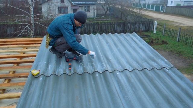 ШИФЕР НА ОДНОСКАТНОЙ КРЫШЕ TINY HOUSE смотреть онлайн