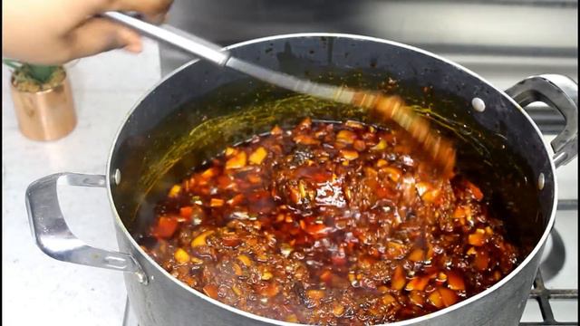 Thiou Dewtirr Kong|Palm-Oil Stew With Catfish and Smoke Crab!! Delicious!! смотреть онлайн