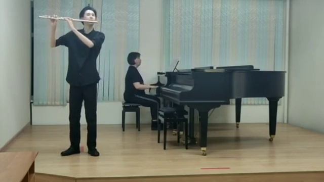 А.Абдинуров - Акку домбыра(Флейта) смотреть онлайн