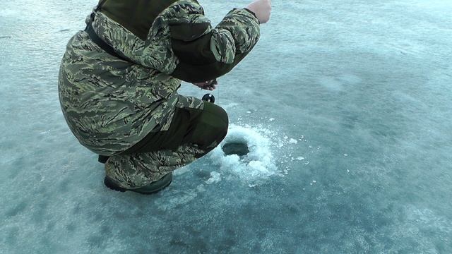 Рыбалка на жерлицы. Щука. Окунь. смотреть онлайн