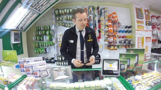 Как выбрать светодиодный прожектор? Какой светодиодный прожектор лучше? LED. Мкреп. смотреть онлайн
