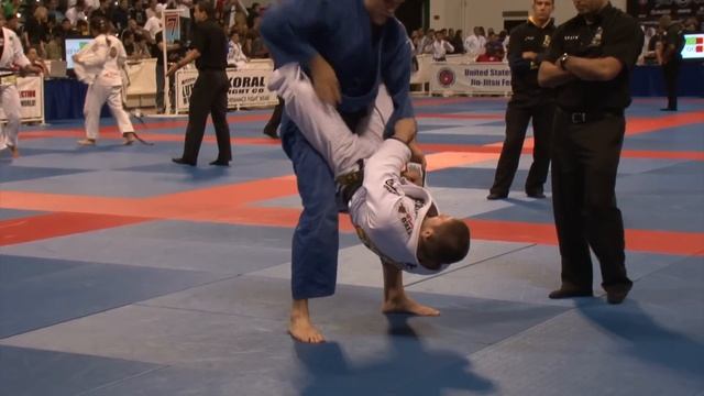Roger Gracie VS Claudio Calasans / World Championship 2009 смотреть онлайн