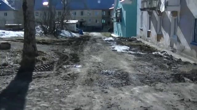 Жесть! Тут больше 20 лет ремонтом дорог и не пахло. смотреть онлайн