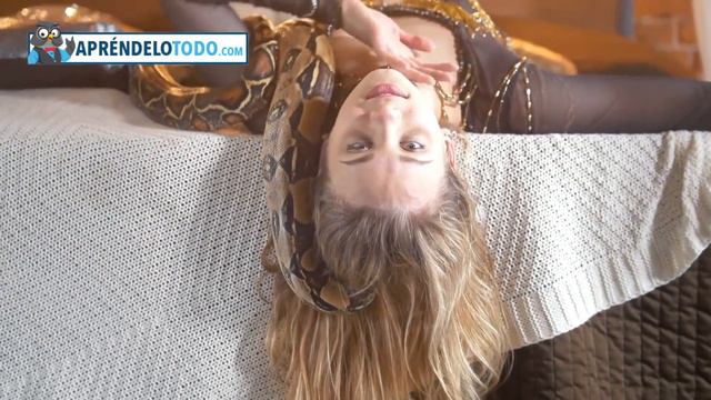 Ella Se Acostó Con Una Serpiente Y Luego El Veterinario Le Dijo Algo Impactante смотреть онлайн