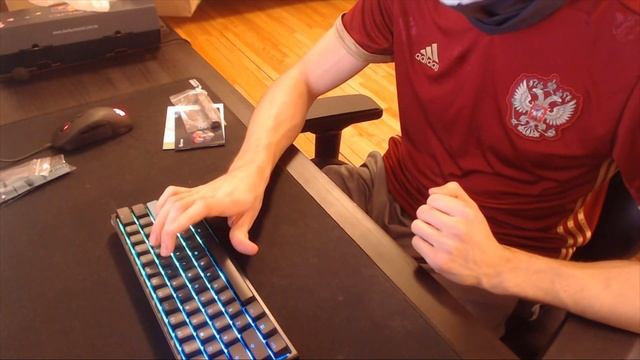 Ducky One 2 Mini Unboxing смотреть онлайн
