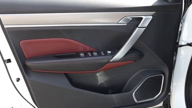 Geely Coolray смотреть онлайн