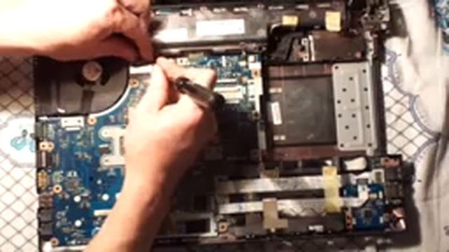 Замена материнской платы ноутбука Acer Aspire 5552G