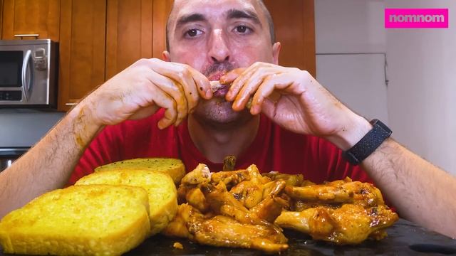 MAMBO CHICKEN WINGS + GARLIC BREAD TOAST * ASMR MUKBANG NO TALKING * | nomnomsammieboy смотреть онлайн