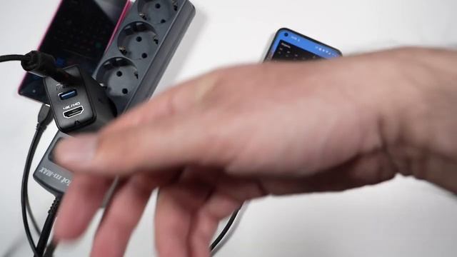 Безумная gan-зарядка с HDMI | ACEFAST на 65 Вт смотреть онлайн
