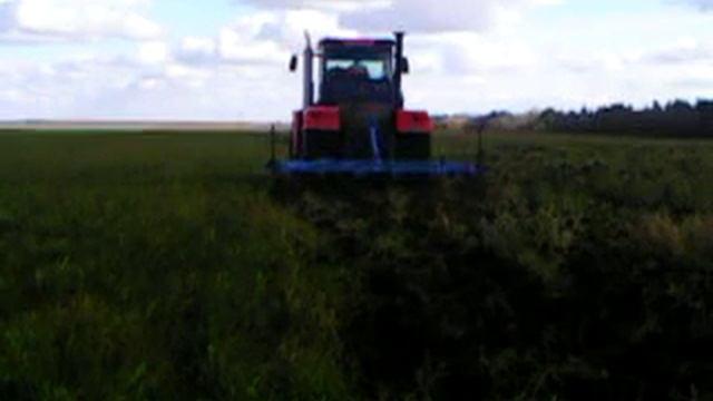 Чизельный плуг ПЧ-4.5 Алмаз + К744 смотреть онлайн