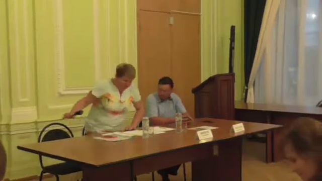 15.08.18 и.о. главы управы района Хамовники О.В.Шовгеня провела встречу с жителями района 1 смотреть онлайн