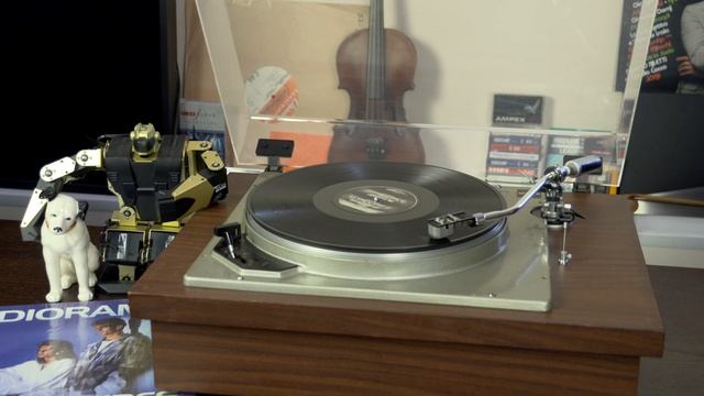 YAMAHA TTO. Трёх роликовый виниловый проигрыватель. смотреть онлайн
