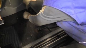 Ford Focus 2 - How to remove the front seat