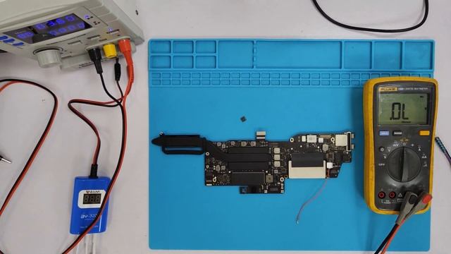 How to Repair MacBook That Cannot Boot (Stuck Current) смотреть онлайн