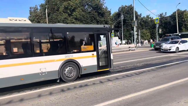 Автобус ЛИАЗ 5292.65 Следует по маршруту 495 МЦД Зеленоград-Крюково-Больница номер 6