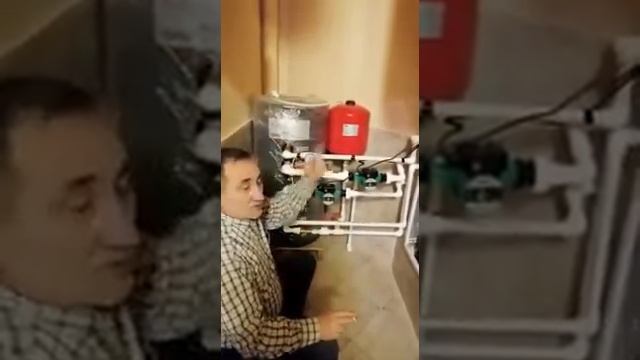 Mənzilin isti su və istilik sistemi. смотреть онлайн